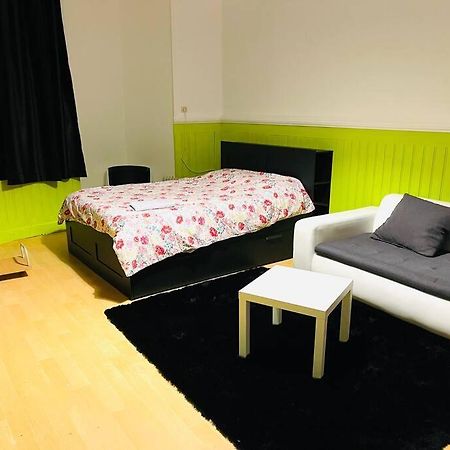 Apartmán Etablissement Close Fer Me Lutych Exteriér fotografie